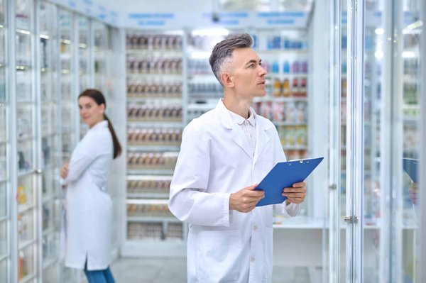Par quels moyens passer pour trouver une pharmacie de garde à Paris ?